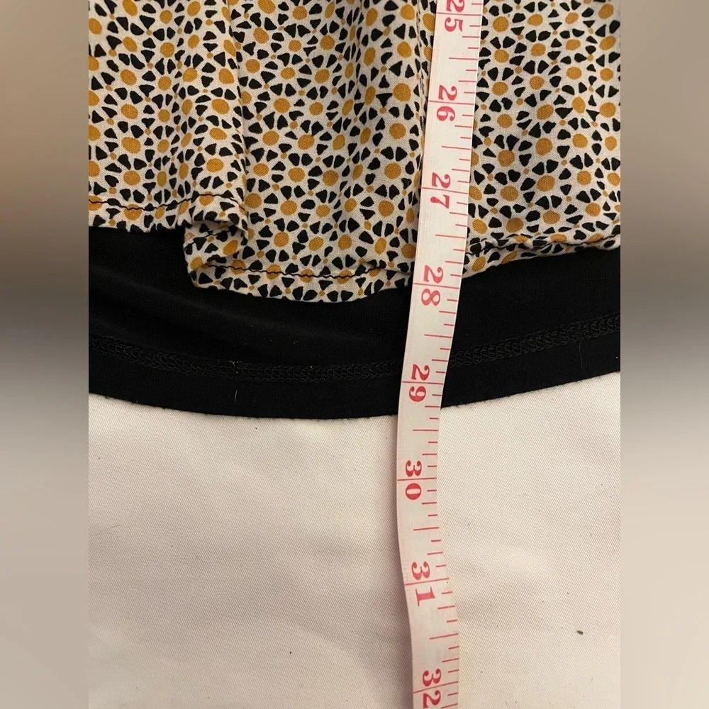 B skies are blue size 2X abstract blouse - Picture 11 of 11